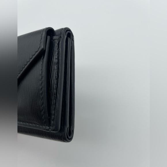 🤎Prada🤎Wallet🤎 - Picture 3 of 7